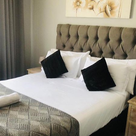@Menlyn Place, Menlyn Maine, Pretoria - Accommodation Esterno foto