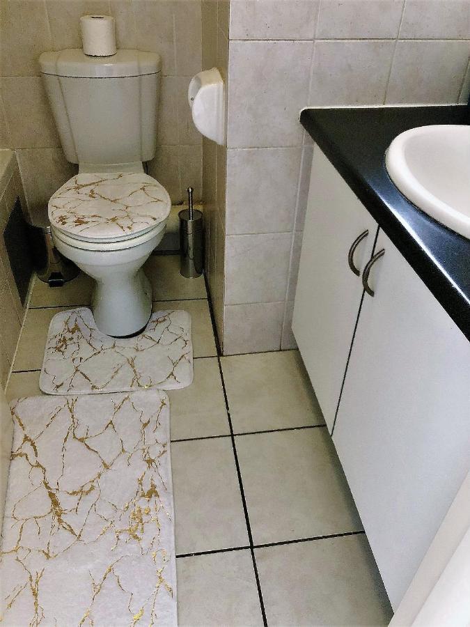 @Menlyn Place, Menlyn Maine, Pretoria - Accommodation Esterno foto