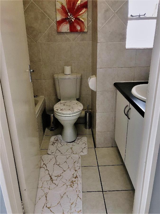 @Menlyn Place, Menlyn Maine, Pretoria - Accommodation Esterno foto