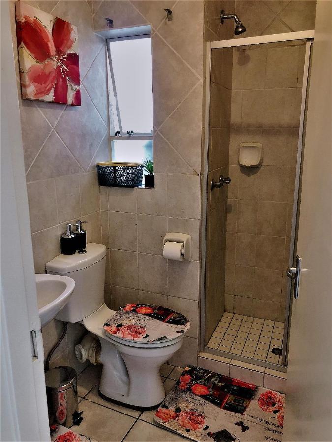 @Menlyn Place, Menlyn Maine, Pretoria - Accommodation Esterno foto