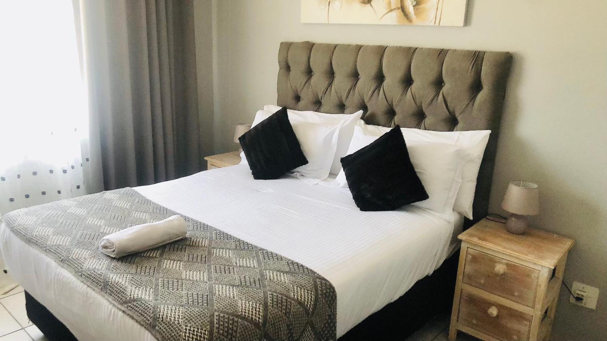 @Menlyn Place, Menlyn Maine, Pretoria - Accommodation Esterno foto